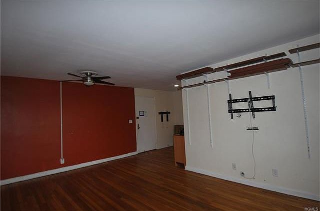 1st image of 1 Sadore Ln APT 3C