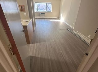 379 Harvard St APT 1, Cambridge, MA 02138