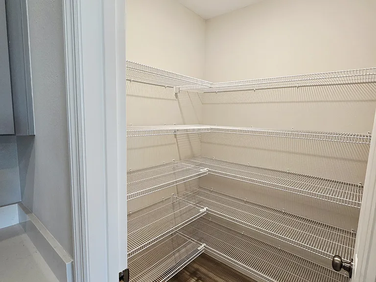 1712 Vanilla St — Photo 8