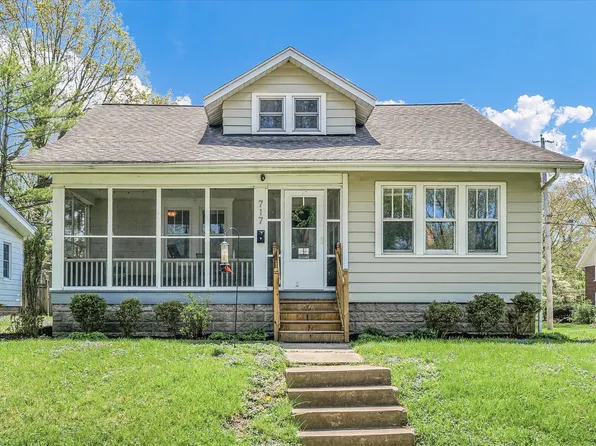 717 Arlington Ct, Champaign, IL 61820