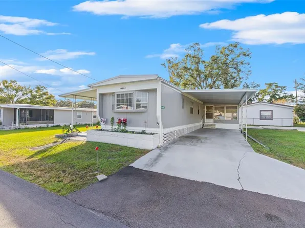 39020 Hillcrest Dr, Zephyrhills, FL 33542