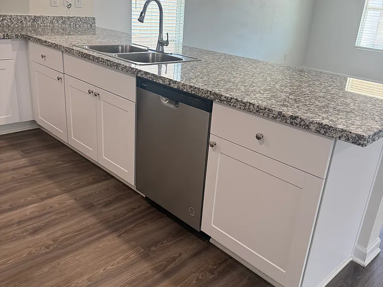 2340 Tapatio Dr — Photo 18