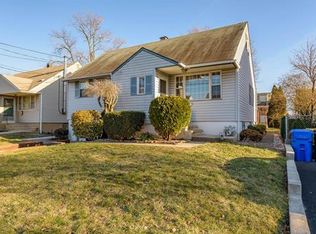 14 Ethel St, Metuchen, NJ 08840
