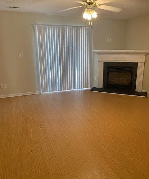 2513A Bluff View Ct — Photo 3
