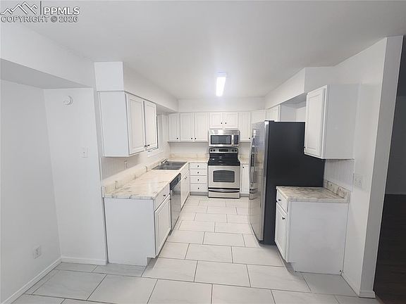 4th image of 1269 Cree Dr