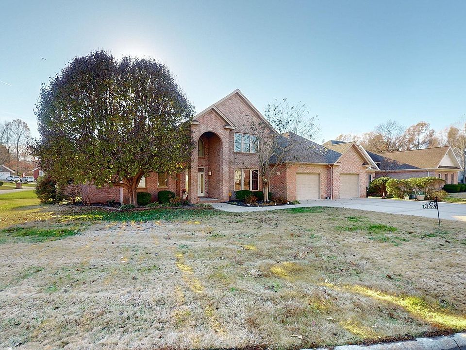 1st image of 822 Aspen Way