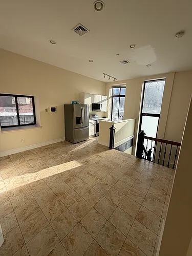 108 Richmond St #1 Photo 1
