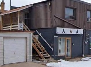 42 E Squires Ave #A, Toronto, ON M4B 3L3