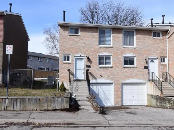 120 Quigley Rd #72, Hamilton, ON L8K 6L4