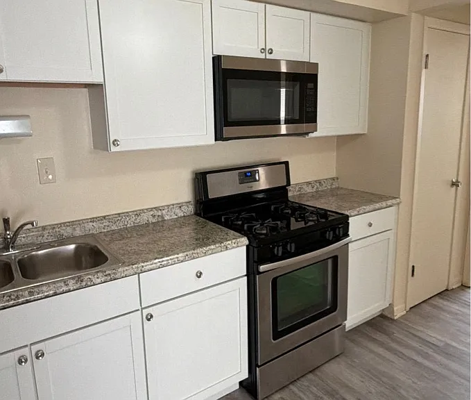 9841 S Harlem Ave #1D — Photo 2