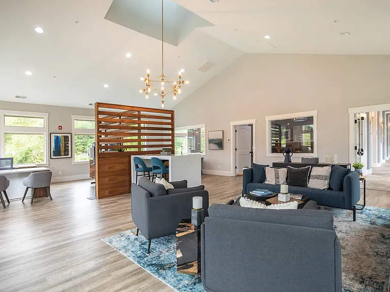Vue Issaquah — Photo 43