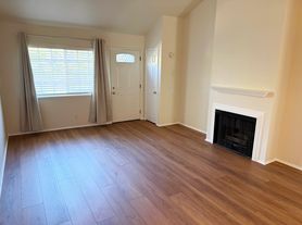 7602 Hollister Ave, Goleta, CA