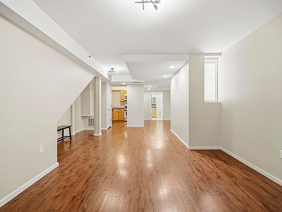 5th image of 425 28th St #101B