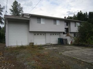 10415 Sandy Beach Dr, Lake Stevens, WA 98258