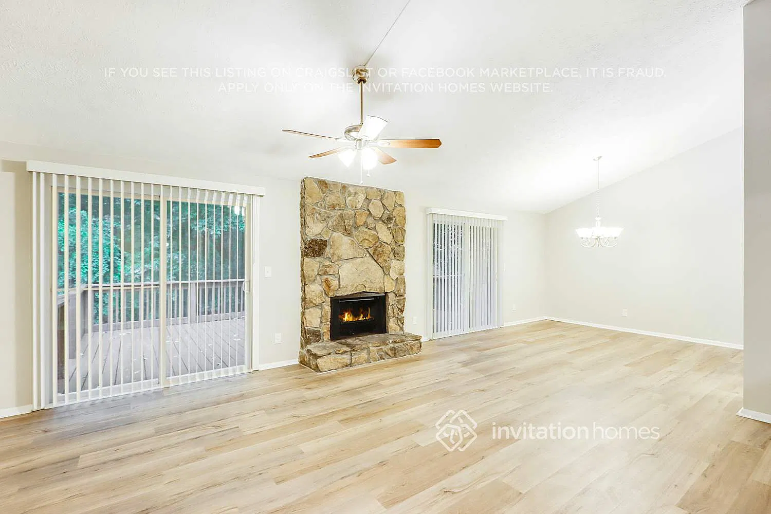 5330 Martins Crossing Rd Stone Mountain, GA 30088 — Photo 2