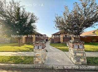 1404 Leann Rimes St #A, Edinburg, TX 78542