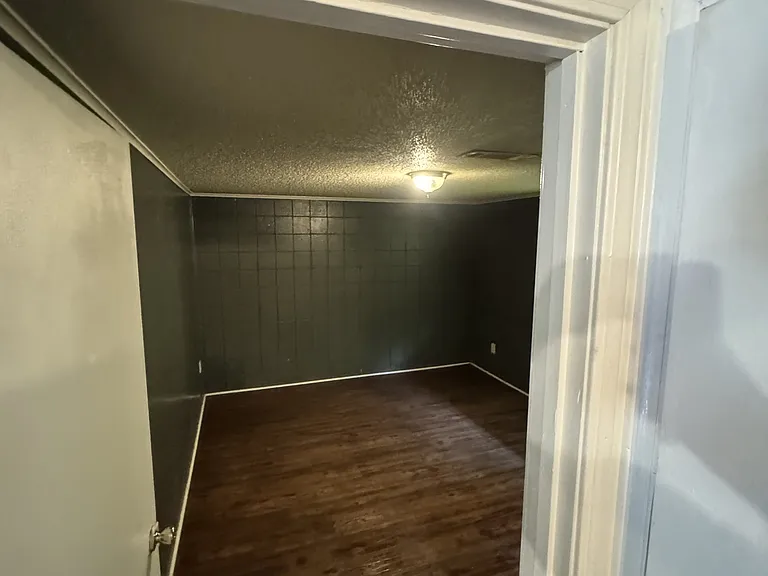 6204 W Knight Ave #A — Photo 5