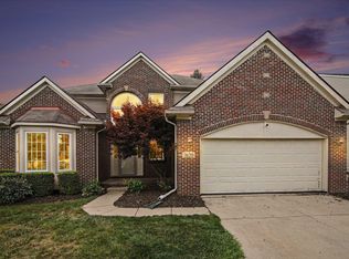 7620 Pioneer Dr, Ypsilanti, MI 48197