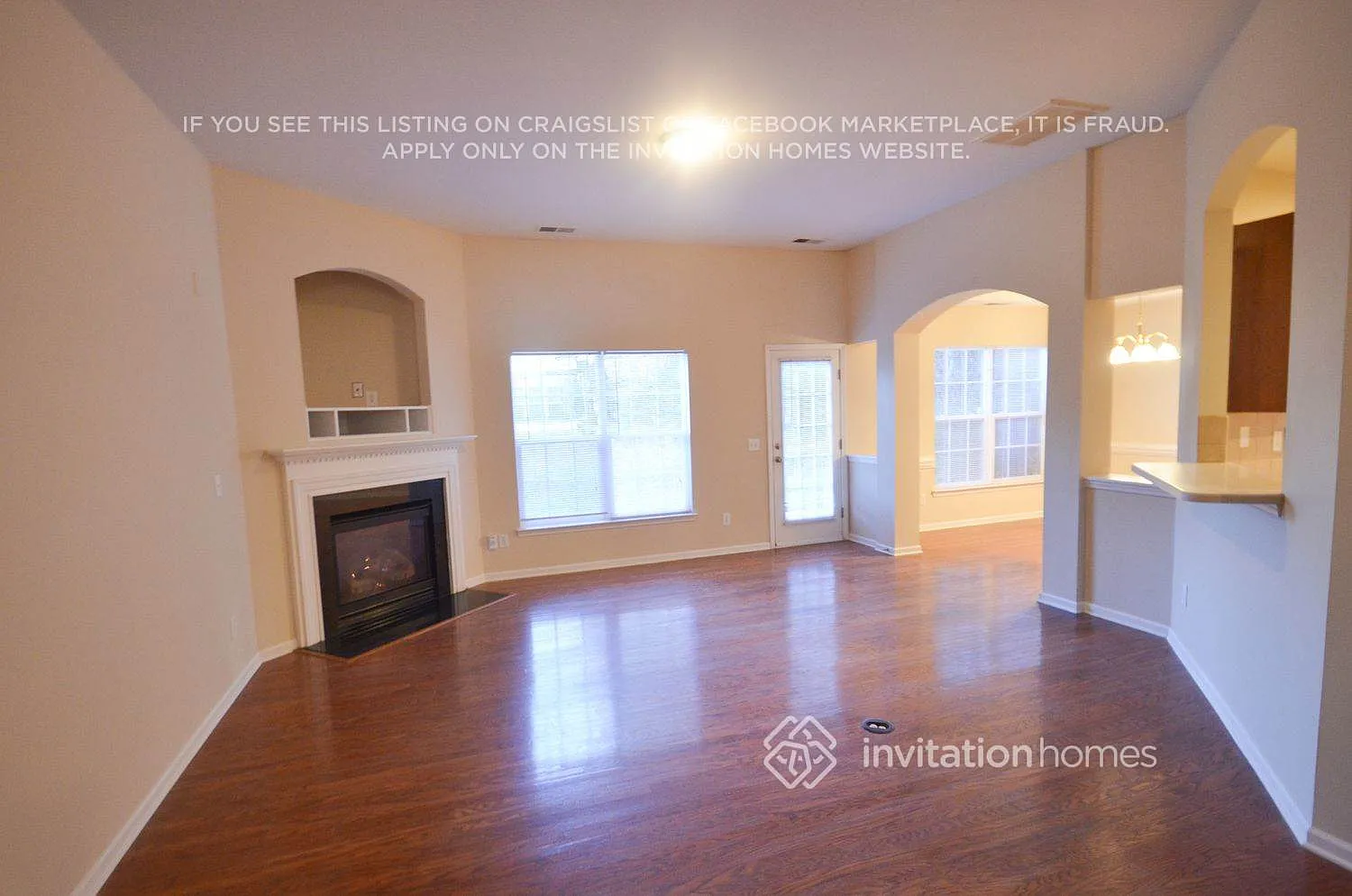 4302 Clymer Ct Charlotte, NC 28269 — Photo 2
