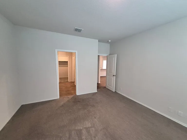 465 Middle Green Loop — Photo 17