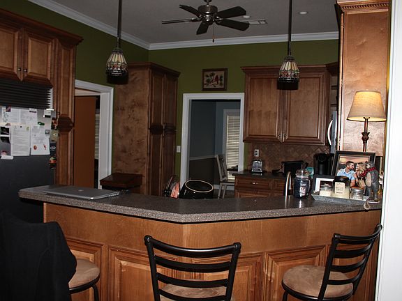 5th image of 101 Pinecrest Ct