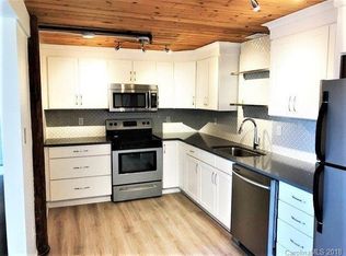 201 S Hoskins Rd APT 109, Charlotte, NC 28208