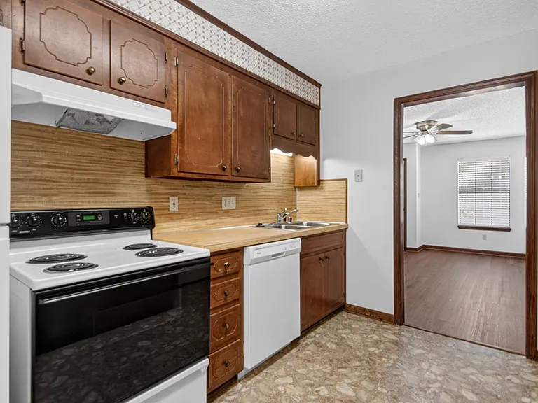 207 Turner Ave — Photo 25