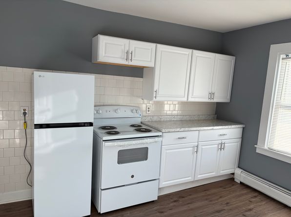 258 Chestnut St APT 3