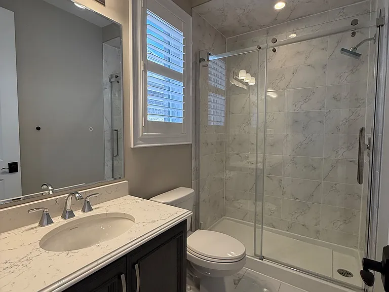 222 N Park Blvd — Photo 29