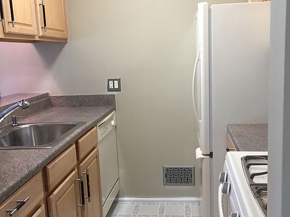 4th image of 44428 Newburyport Dr #1057