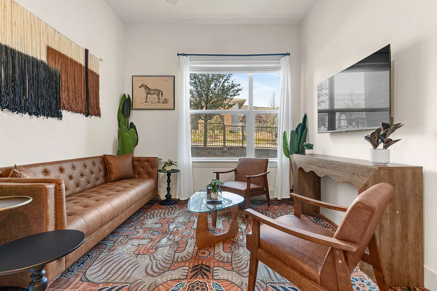 1 bed, 1.0 bath, 570 sqft, $2,970 — Photo 3