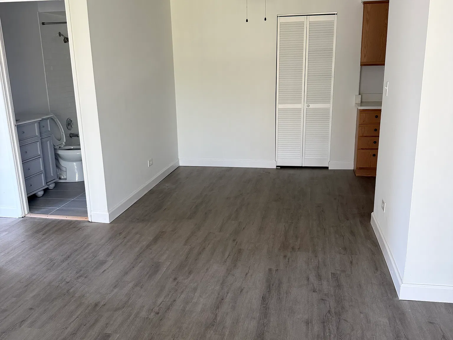 2 bed, 975 sqft, $1,800 — Photo 3