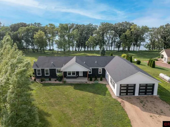 7 Schafer Shore Dr, Sherburn, MN 56171