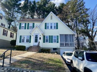 16 Newbridge Ave, Woburn, MA 01801
