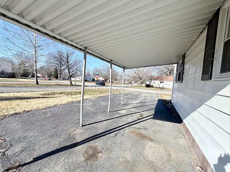 1031 S Parker Dr — Photo 18