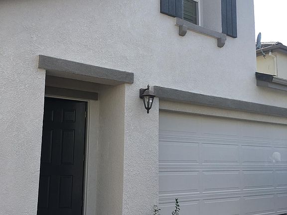 2nd image of 8372 Cortina Cir