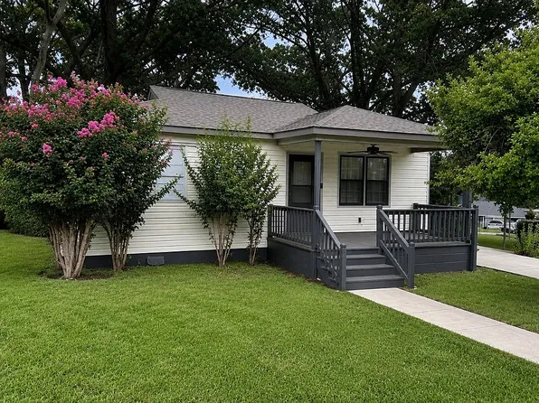17 Lessor Dr, Childersburg, AL 35044