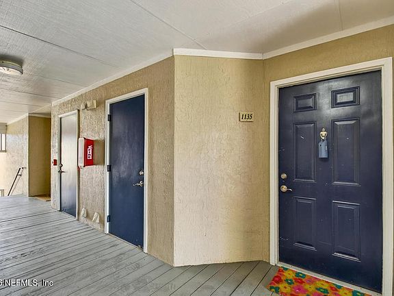 5th image of 425 TIMBERWALK Court #1135