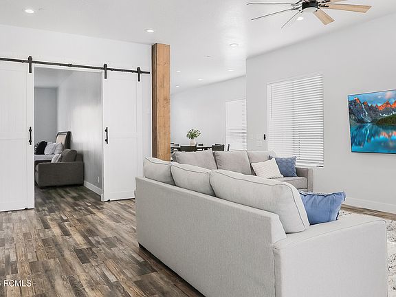 3rd image of 3589 Beaver Creek Rd