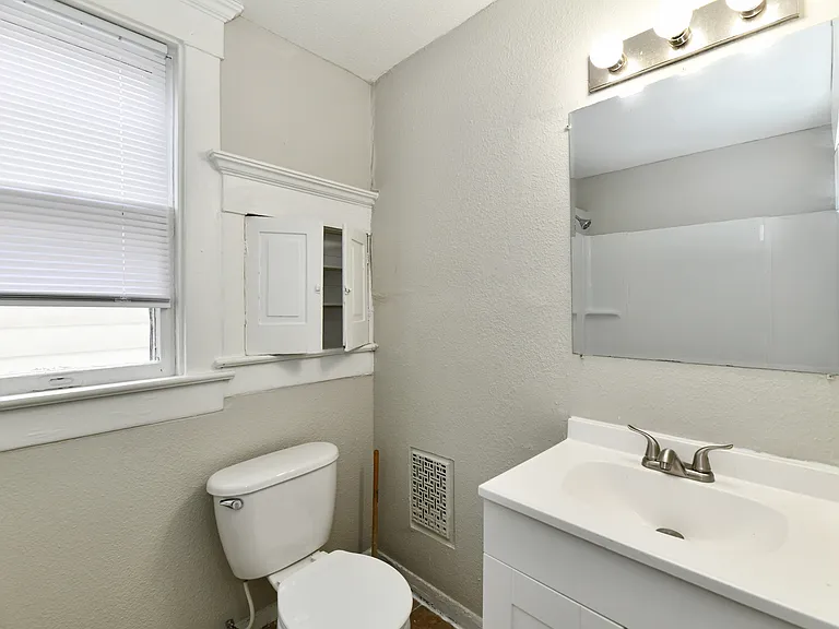 26 N Parkview Ave — Photo 6