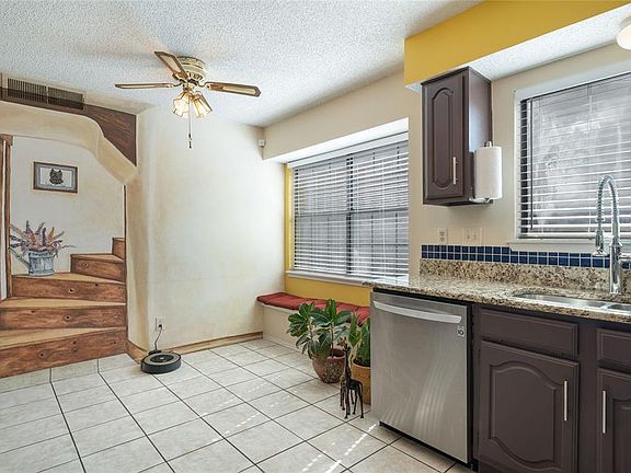 4th image of 1113 Baxter Dr