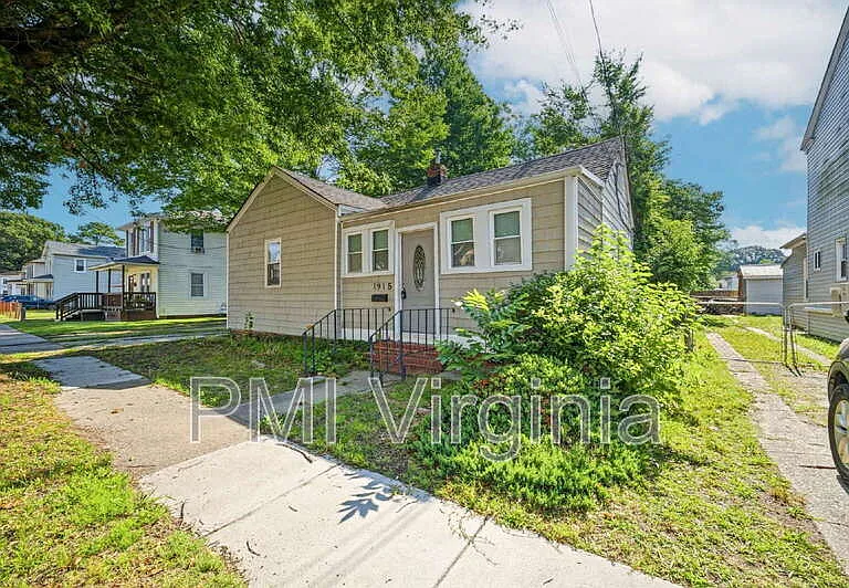 1915 Lansing Ave — Photo 3