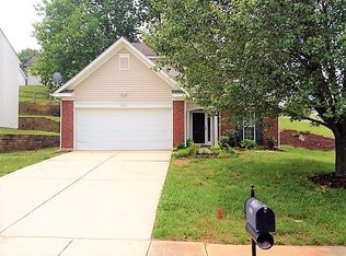 5939 Briggs Dr, Charlotte, NC 28269