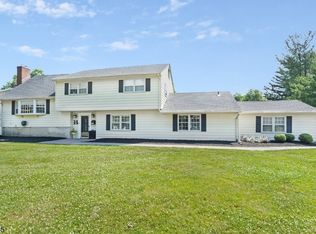 906 W Meadow Dr, Bound Brook, NJ