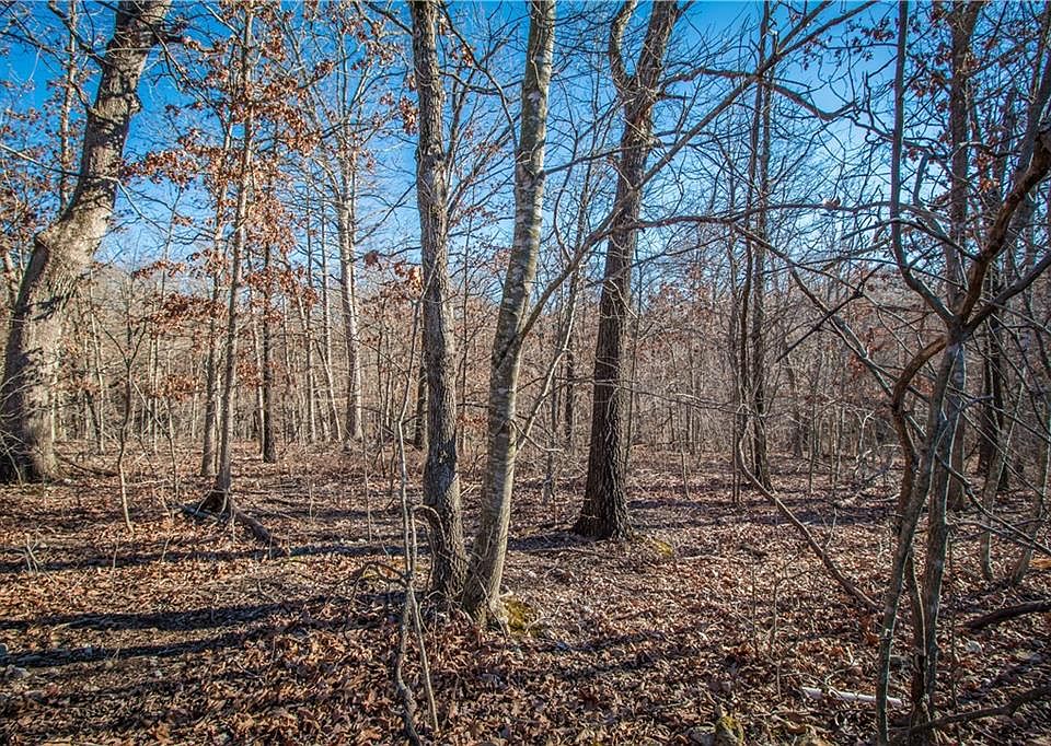 2nd image of 12 Lincluden Ln