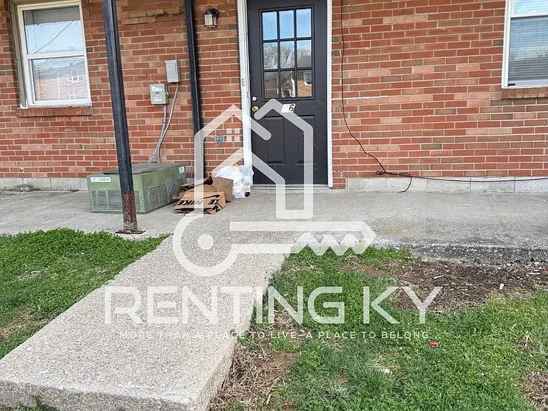 1644 Foxhaven Dr — Photo 1