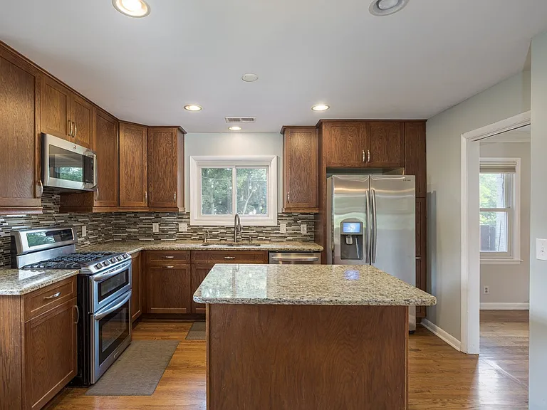 5235 Kincannon Dr — Photo 13