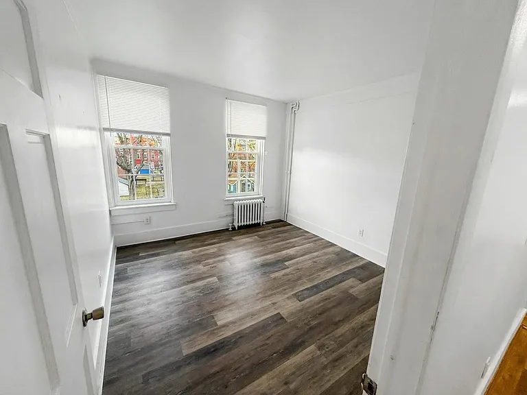 720 Warren St #2 — Photo 7