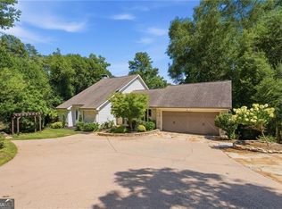 8190 Old Mill Dr, Gainesville, GA 30506