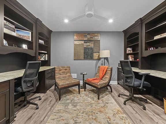 4th image of 8 E Broad St #1200